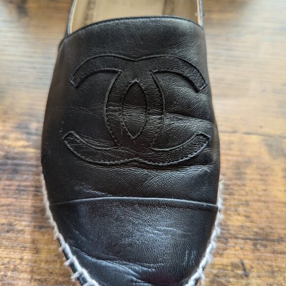 CHANEL black lambskin espadrilles size 40 - Picture 6 of 14